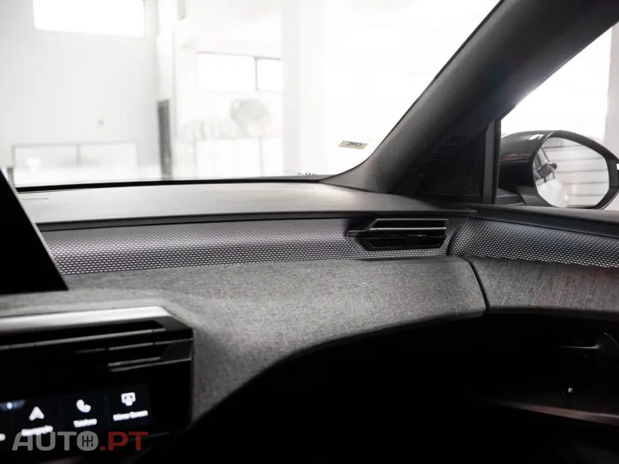 Peugeot 3008 1.2 Hybrid GT e-DCS6