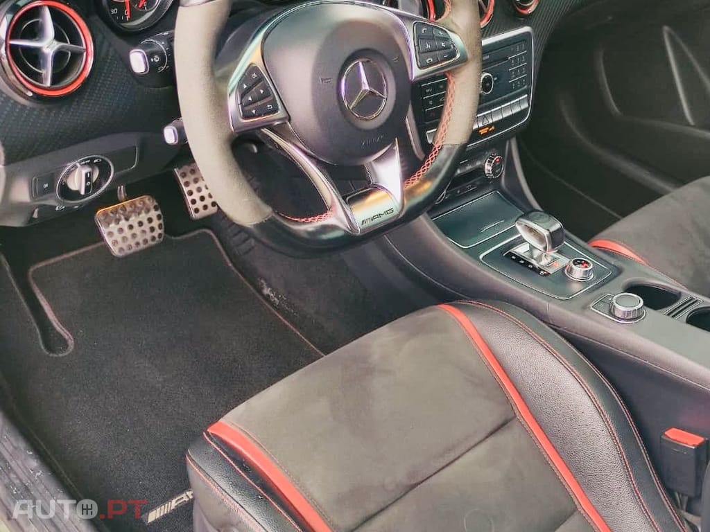 Mercedes-Benz A 45 AMG AMG 4Matic Speedshift 7G-DCT