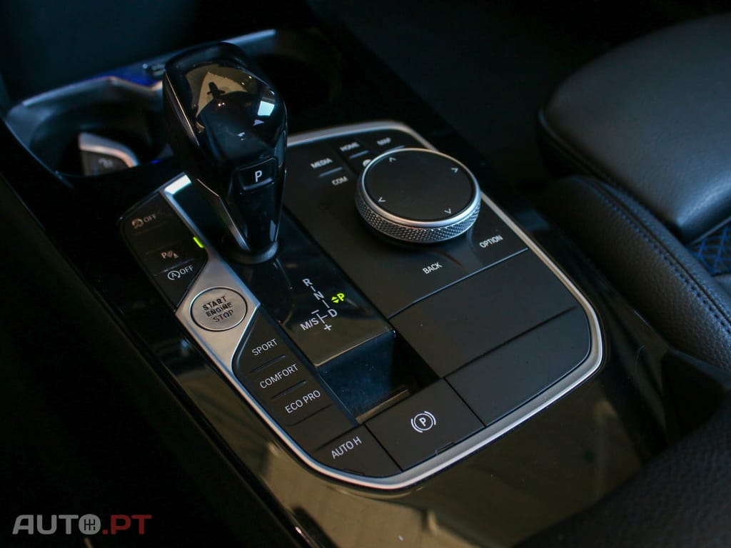 BMW 216 d Pack Desportivo M