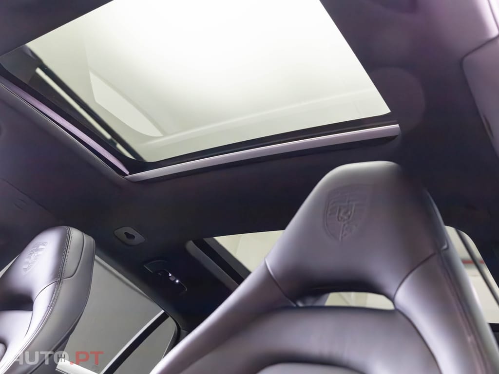 Porsche Panamera 4 E-Hybrid Platinum Edition PDLS