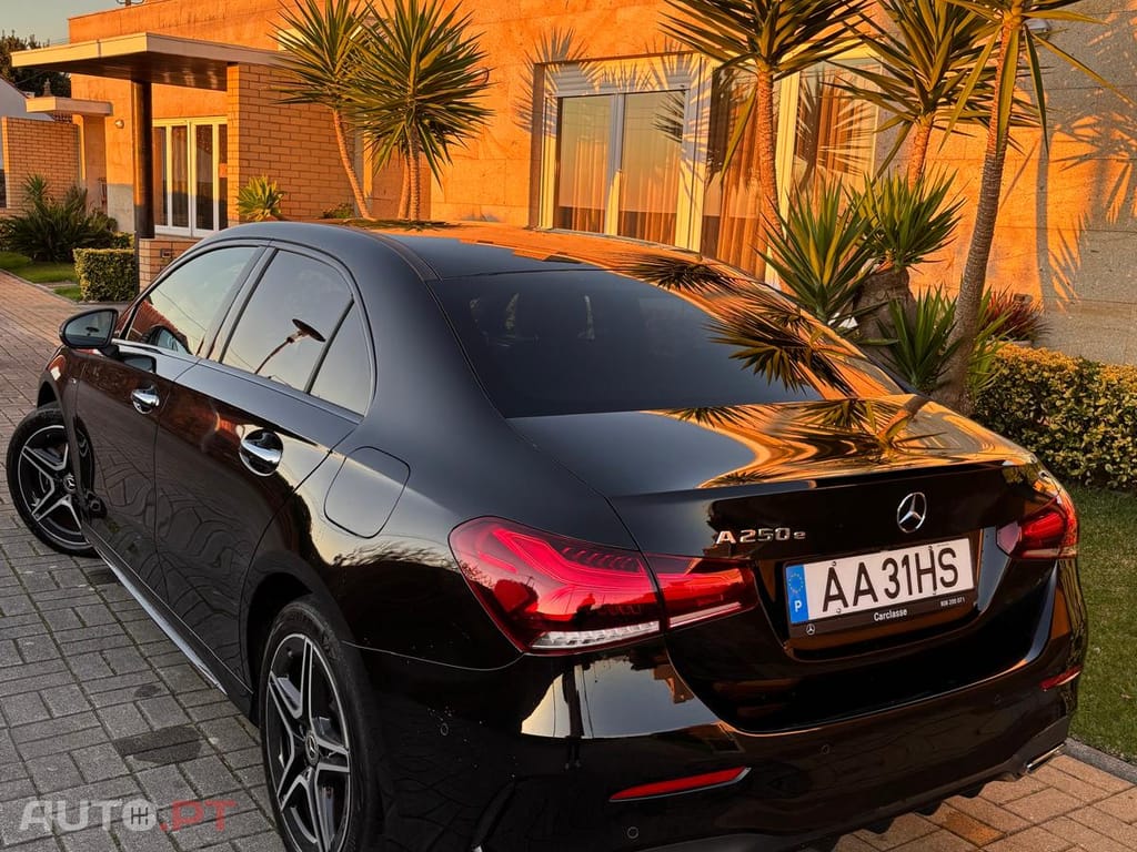 Mercedes-Benz 250 A250e Limousine