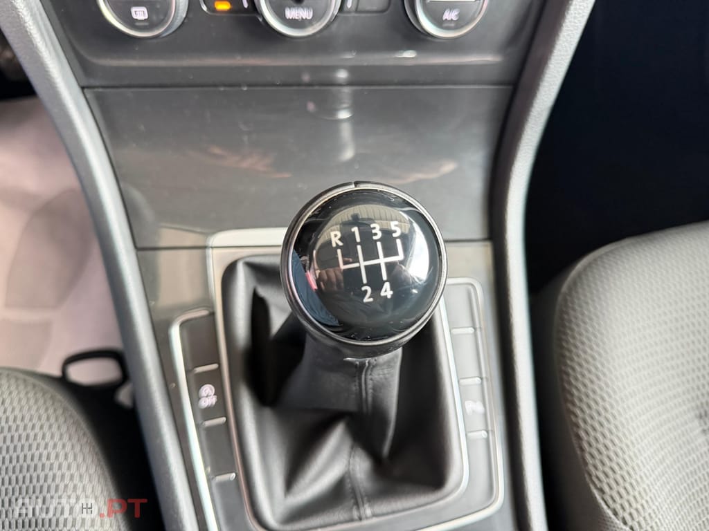 Volkswagen Golf 1.6 TDi Confortline