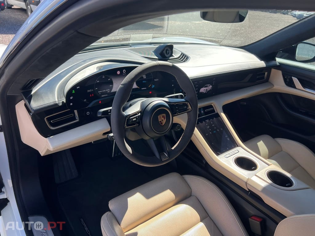 Porsche Taycan Turbo