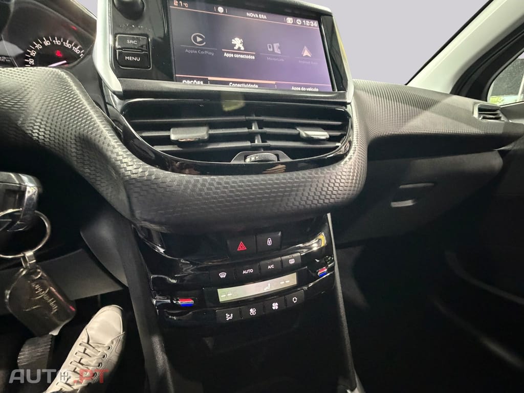 Peugeot 2008 1.2 Business