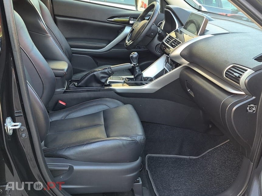 Mitsubishi Eclipse 1.5 MIVEC Instyle — fotografia 9