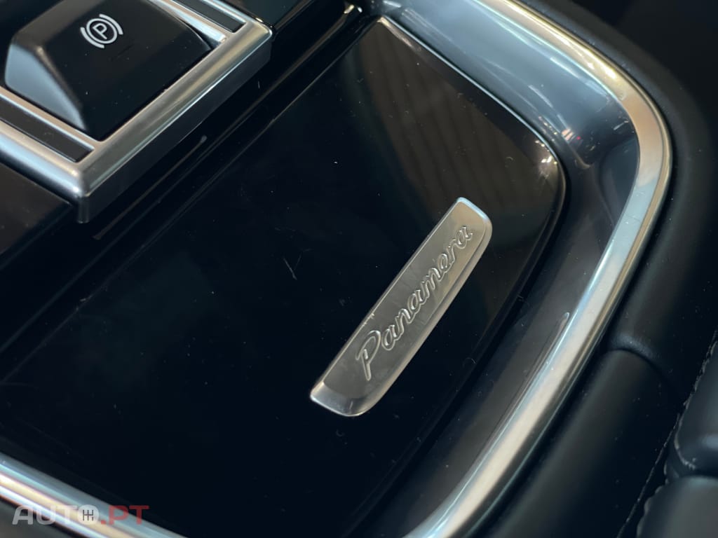 Porsche Panamera 4 E-Hybrid