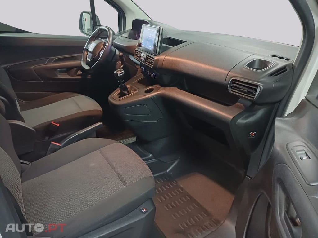 Peugeot Partner Premium I.V.A DEDUTÍVEL