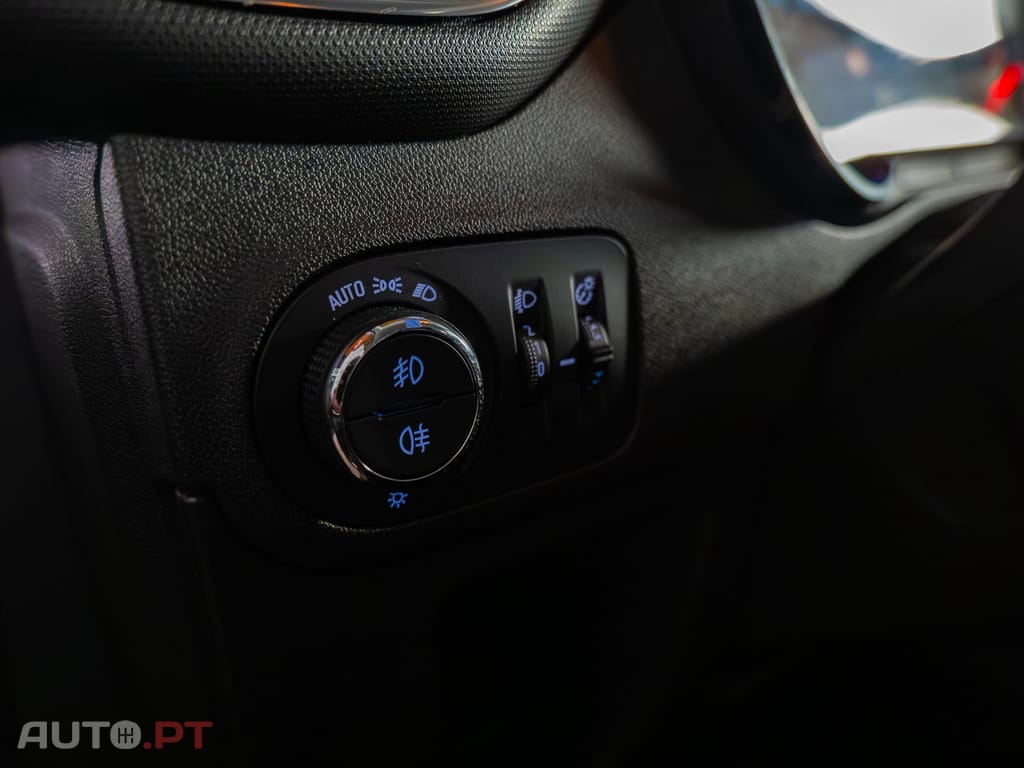 Opel Crossland X 1.2 T Innovation