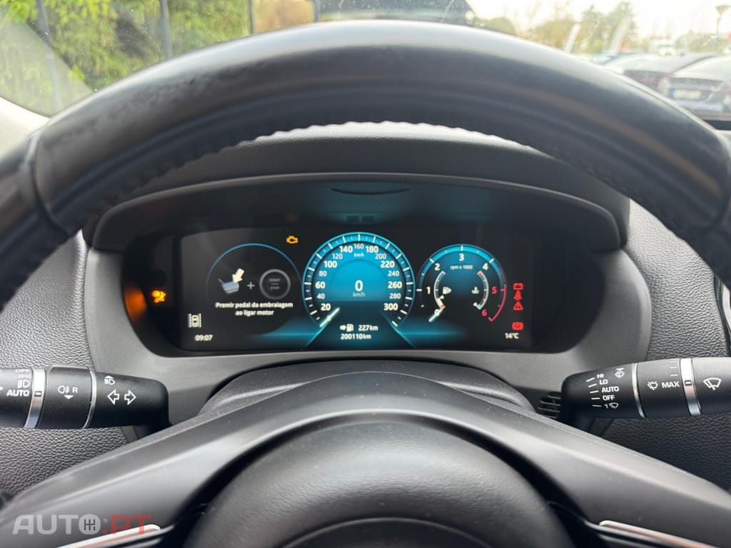 Jaguar XE E-Performance Pure