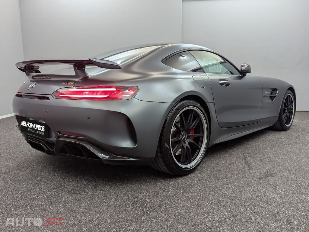 Mercedes-Benz AMG GT R