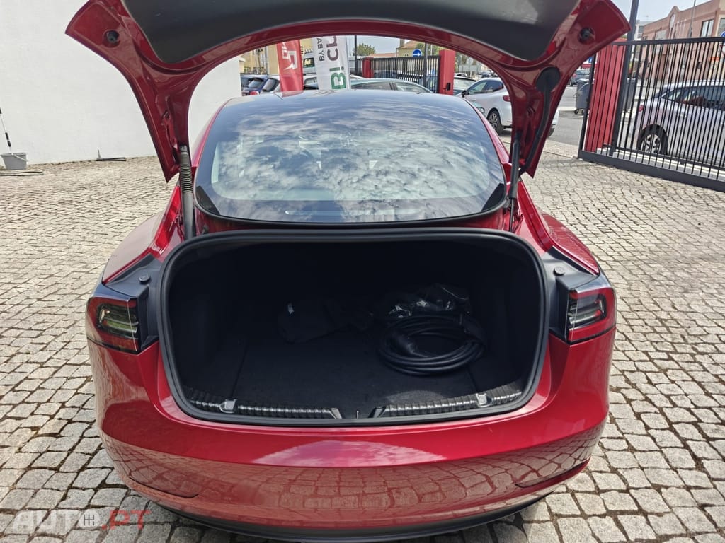 Tesla Model 3 Long Range Tração Integral