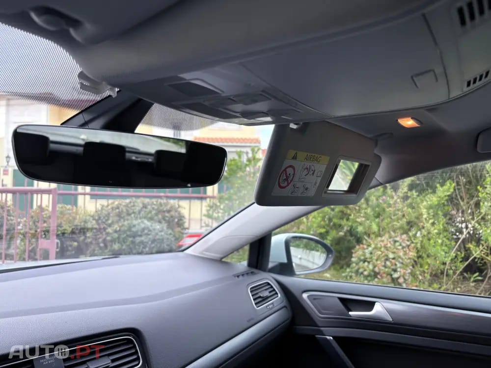 Volkswagen Golf 1.0 TSI Confortline