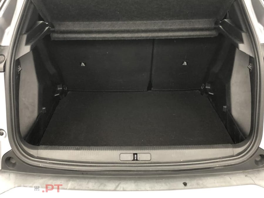 Peugeot 2008 1.2 PureTech Active Pack EAT8