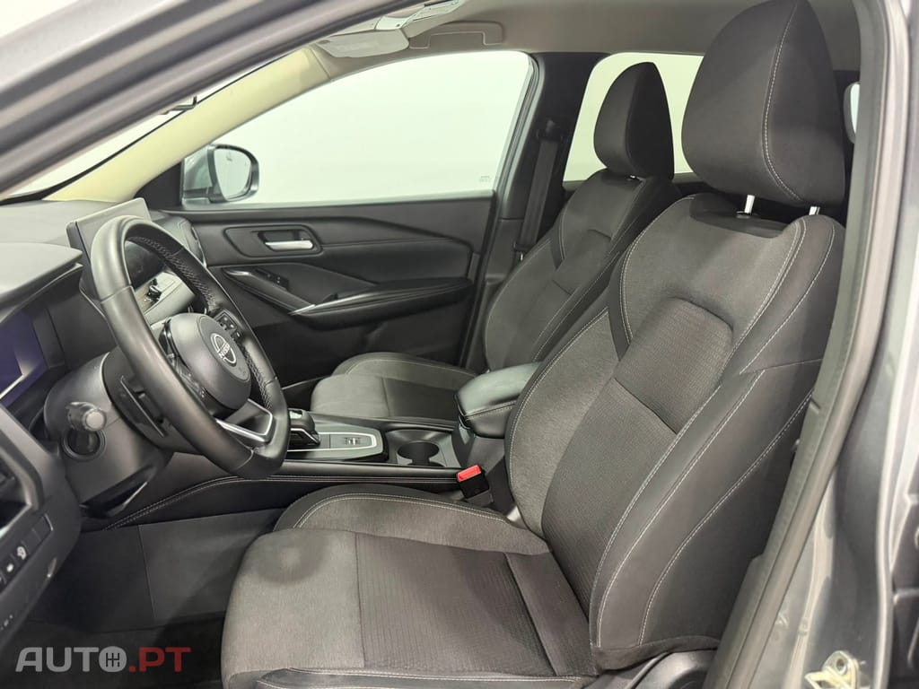 Nissan Qashqai 1.3 DIG-T N-Connecta LED Xtronic