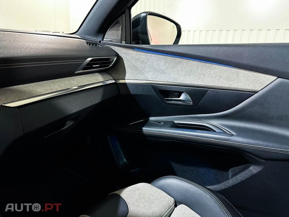 Peugeot 3008 1.6 Hybrid4 GT Pack e-EAT8