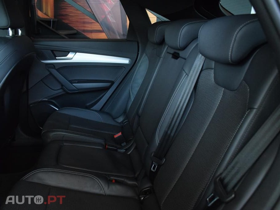 Audi Q5 50 TFSIe quattro Advance S tronic