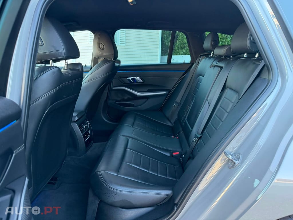 BMW 320 d Touring Pack M Auto