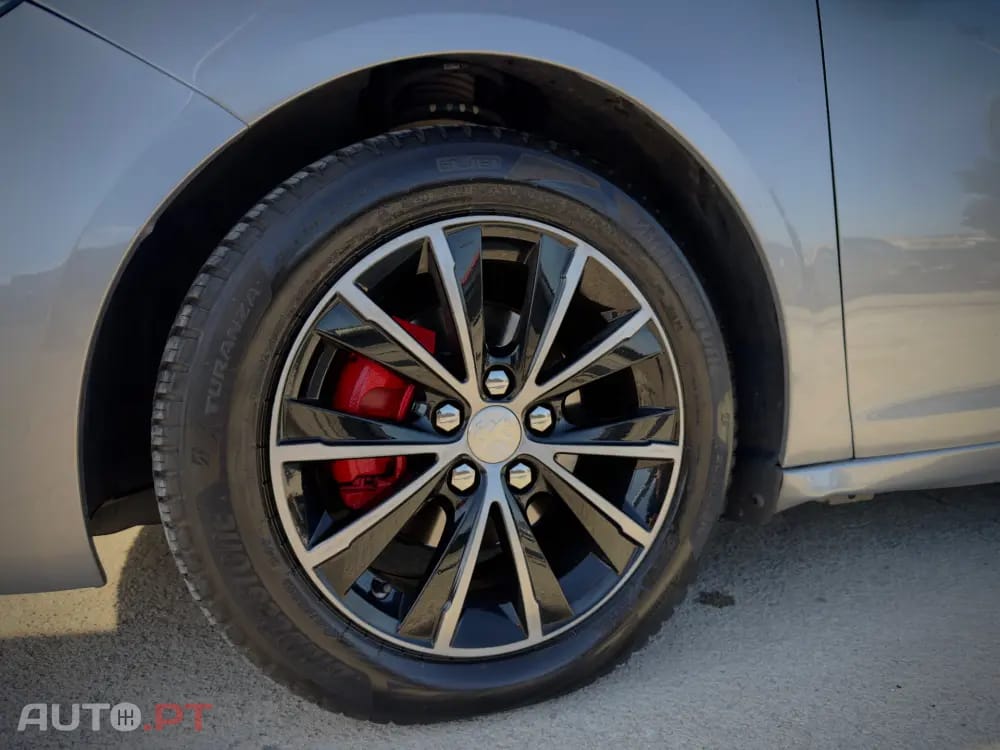 Peugeot 308 1.2 PureTech Allure EAT8