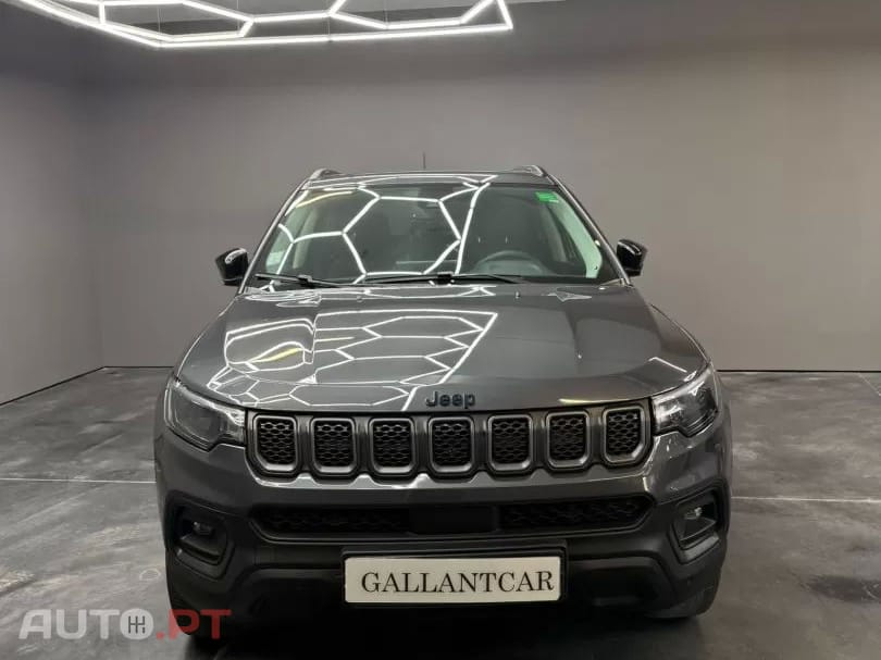 Jeep Compass 1.3 TG Trailhawk