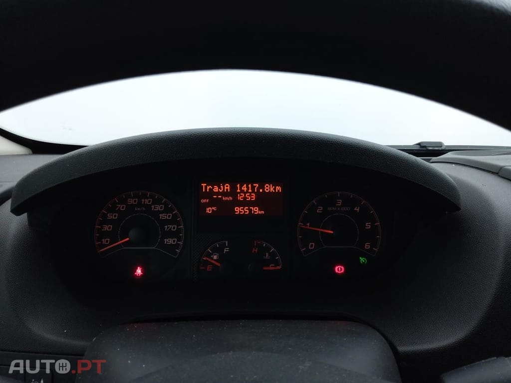 Peugeot Boxer 2.0 BlueHDi 335 L3H3 Premium