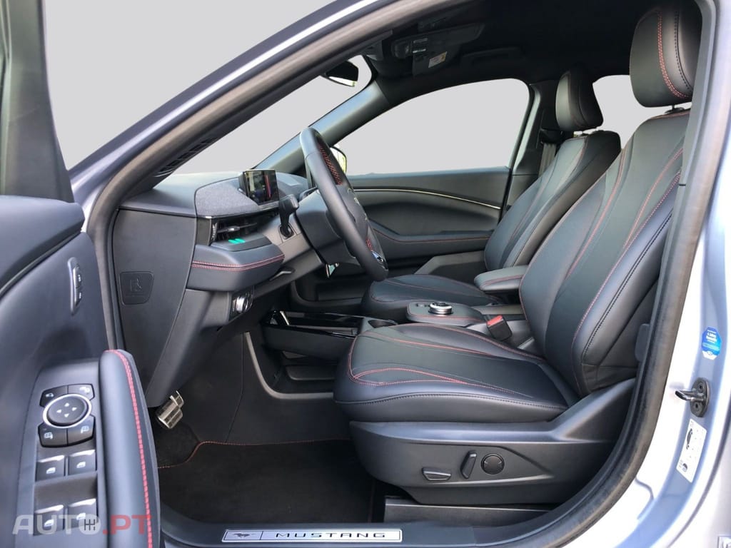 Ford Mustang Mach-E Dual Motor AWD I.V.A DEDUTIVEL 