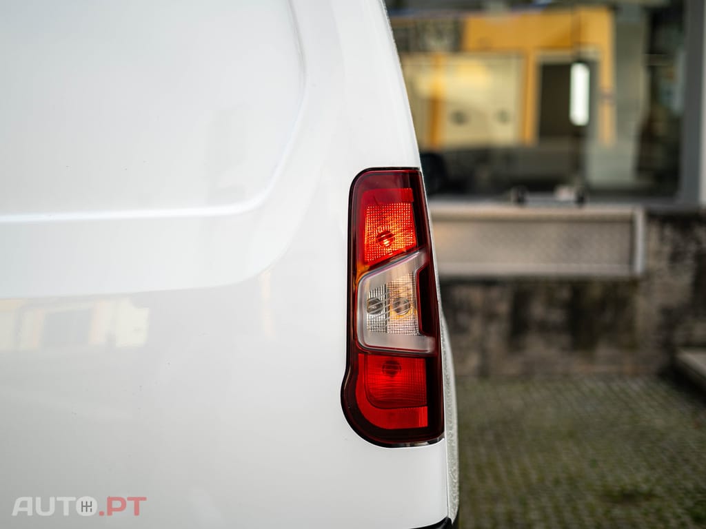 Citroen Berlingo 1.6 BlueHDi L2 Club 3L