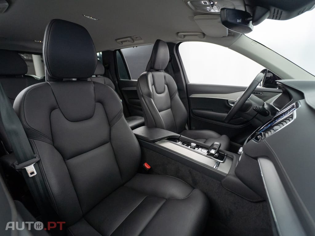 Volvo XC90 2.0 T8 PHEV Plus Bright AWD