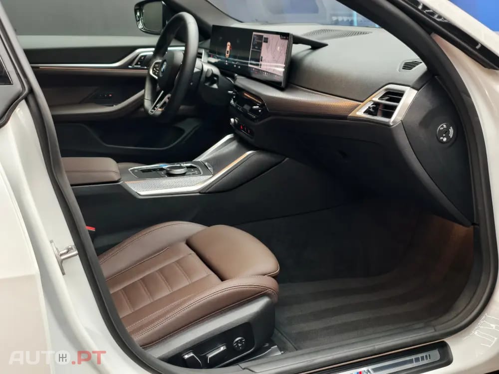 BMW i4 eDrive40 Pack Desportivo M Pro
