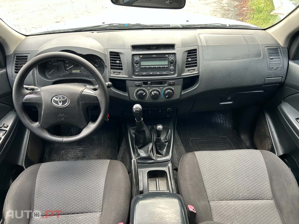 Toyota Hilux 4x4 2.5D-4D 144cv