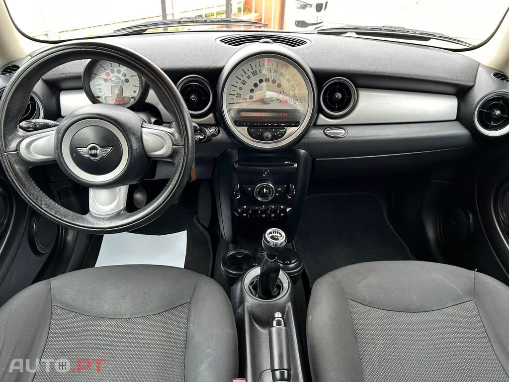 MINI One d -2011