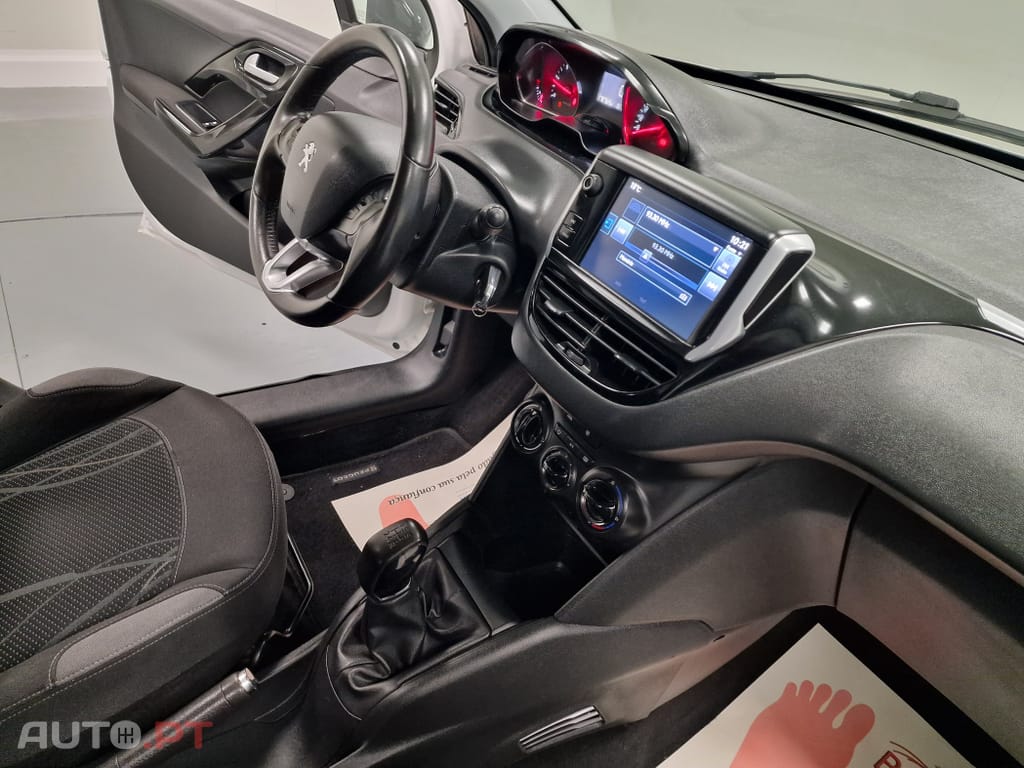Peugeot 208 1.4 HDi Active