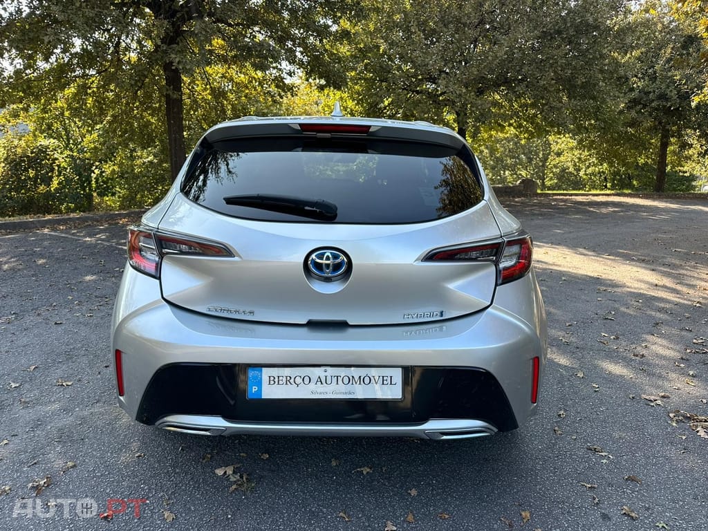 Toyota Corolla 2.0 Hybrid Square Collection