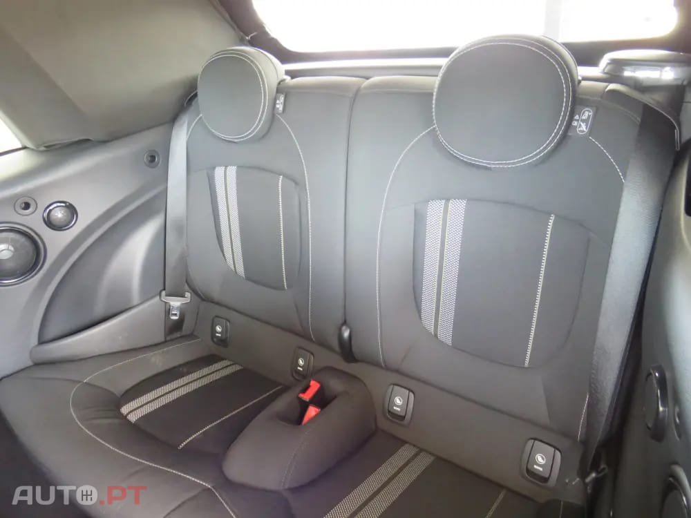 MINI Cabrio John Cooper Works
