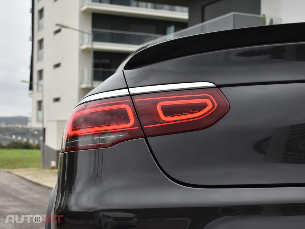 Mercedes-Benz GLC 300 e Coupe 4Matic 9G-TRONIC AMG Line