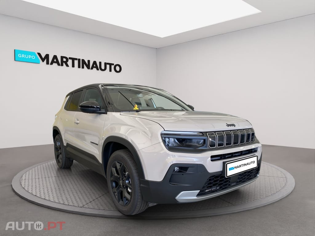 Jeep Avenger 1.2 e-Hybrid Black Edition DCT