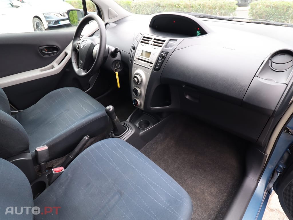Toyota Yaris 1.0 VVT-i