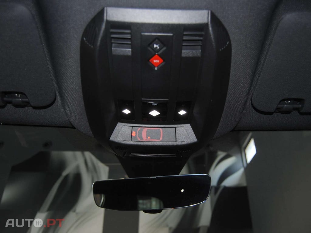 DS DS7 E-Tense Performance Line EAT8