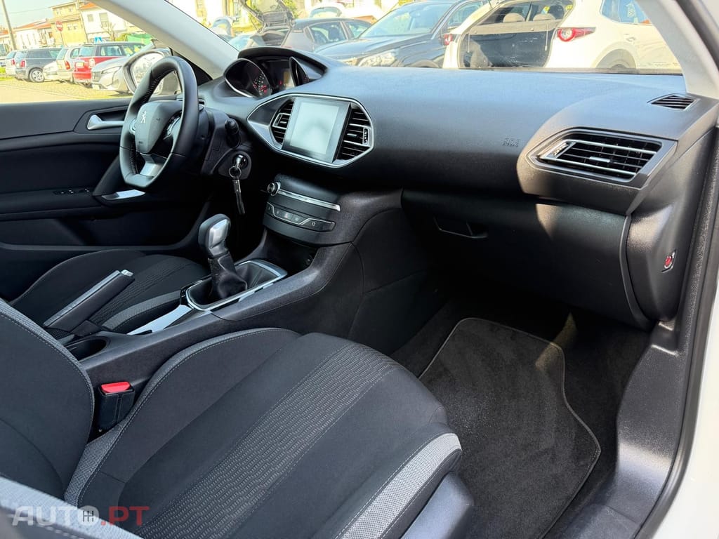 Peugeot 308 SW 1.6 BlueHDi Style