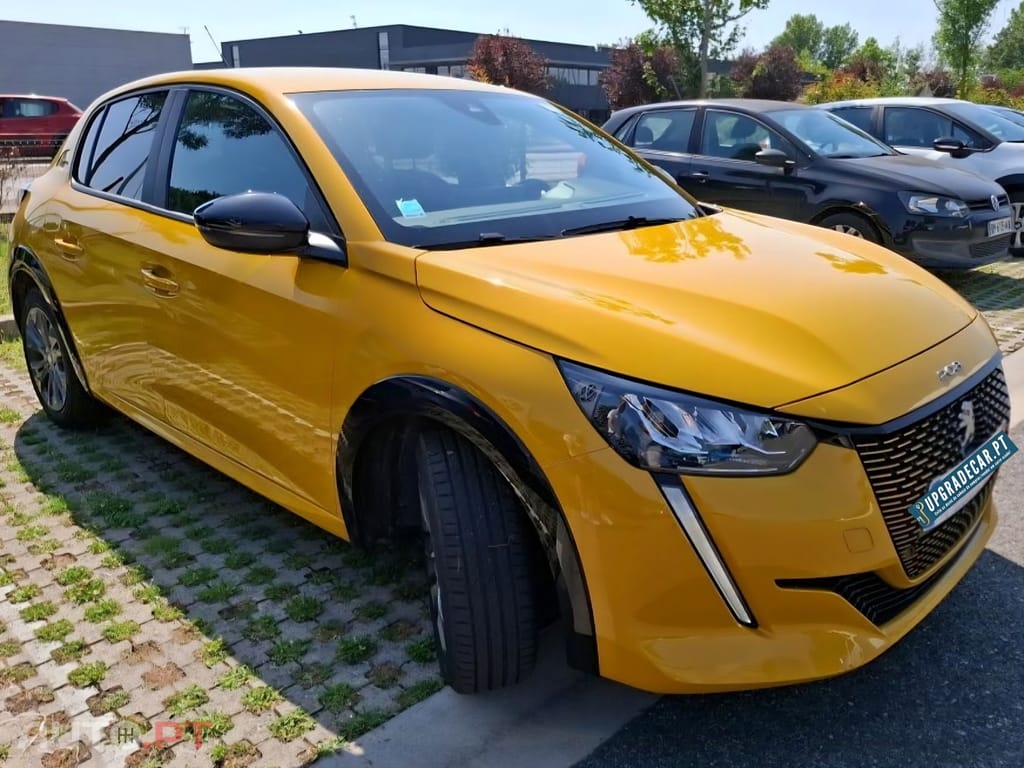 Peugeot E-208 50 kWh Style