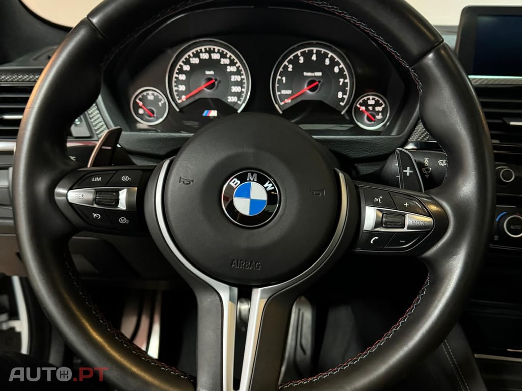 BMW M4 CARBON