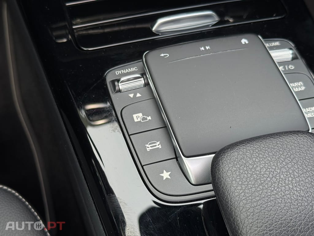Mercedes-Benz A 250 e AMG Line