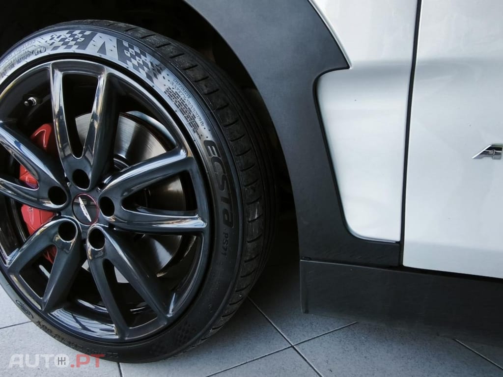 MINI Clubman John Cooper Works ALL4