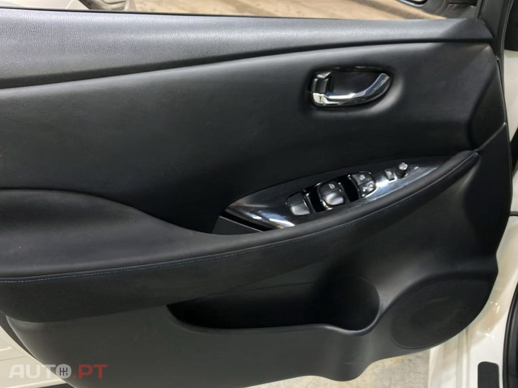 Nissan Leaf N-Connecta