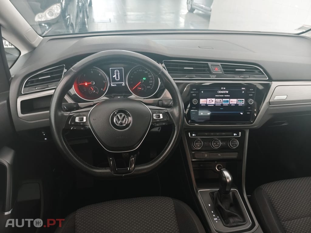 Volkswagen Touran 2.0 TDI Confortline DSG