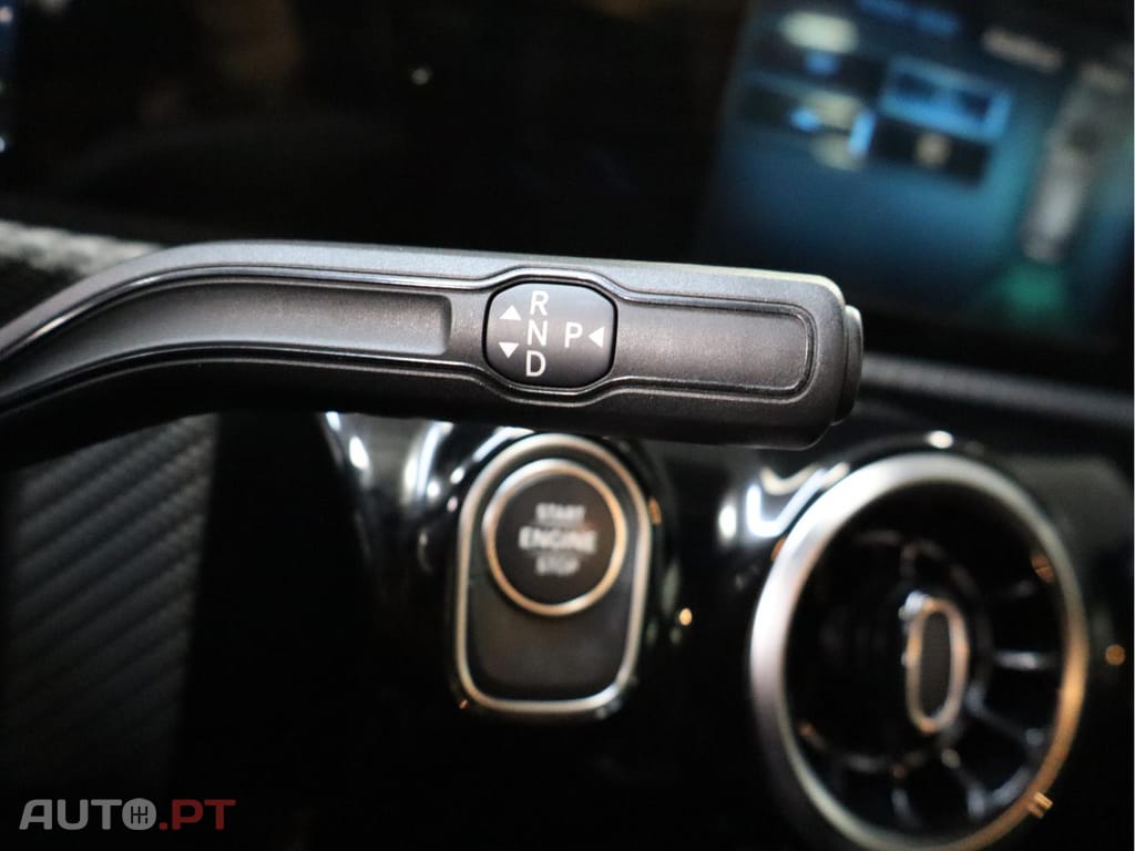 Mercedes-Benz A 250 e Auto