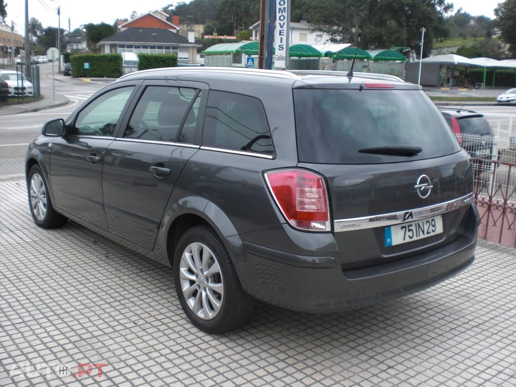 Opel Astra Caravan 1.7 CDTi Cosmo ecoFLEX