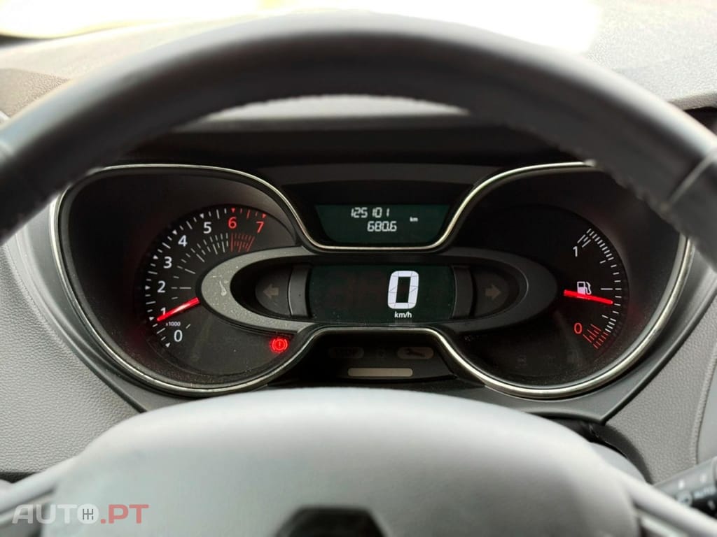 Renault Captur 1.2 TCe Initiale Paris