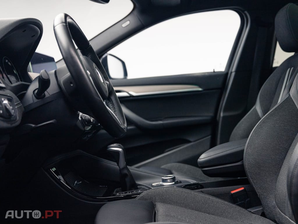 BMW X2 25 e xDrive Pack M