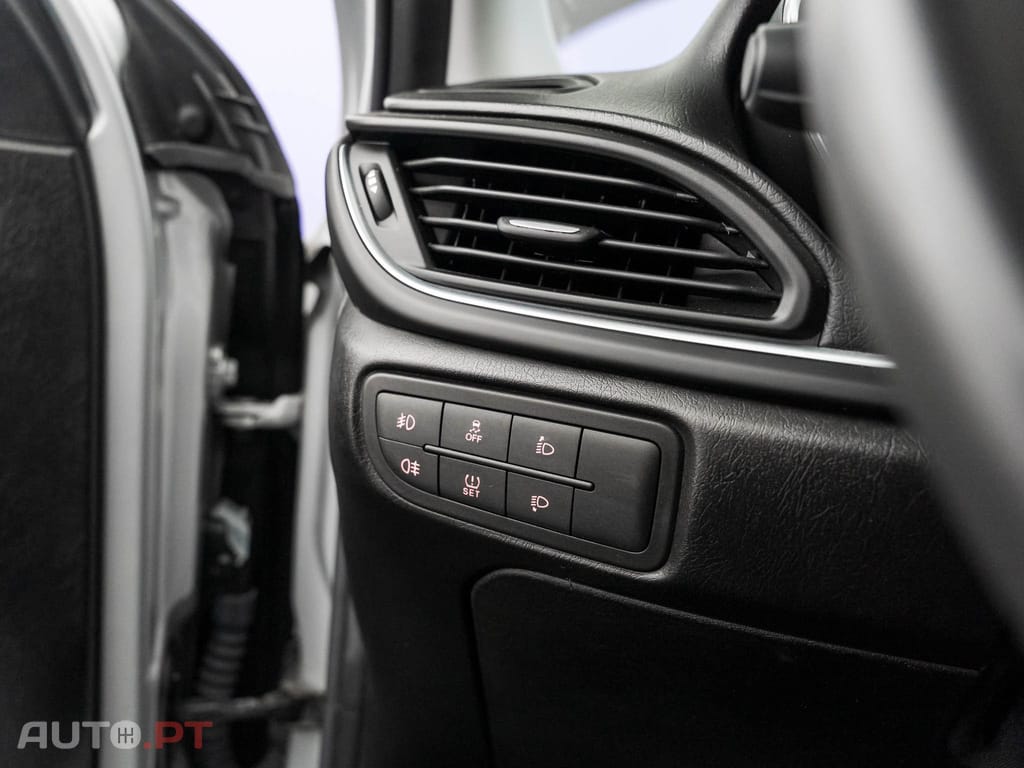 Fiat Tipo 1.3 M-Jet Lounge