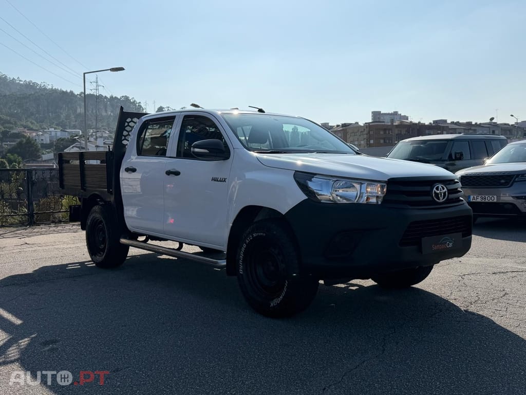 Toyota Hilux 2.4 D-4D 4WD CD CH